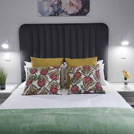 Blooming Rose Bed And Breakfast Polokwane Exterior photo