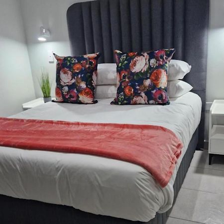 Blooming Rose Bed And Breakfast Polokwane Exterior photo