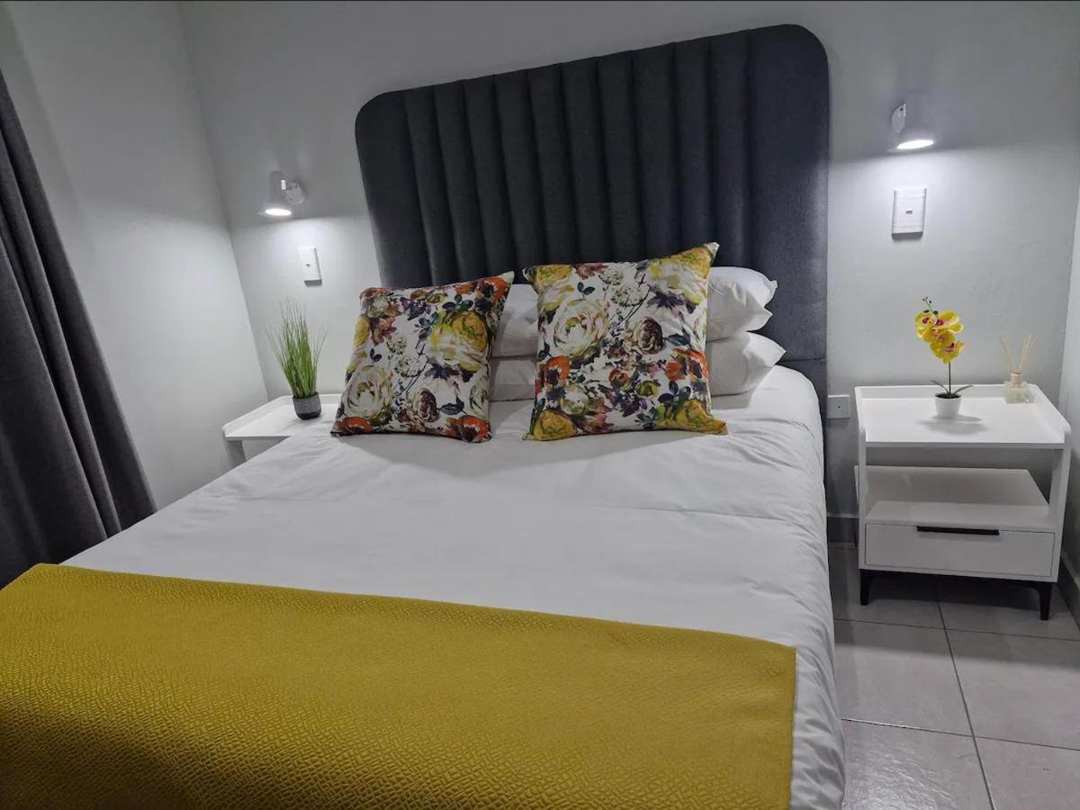 Blooming Rose Bed And Breakfast Polokwane Room photo
